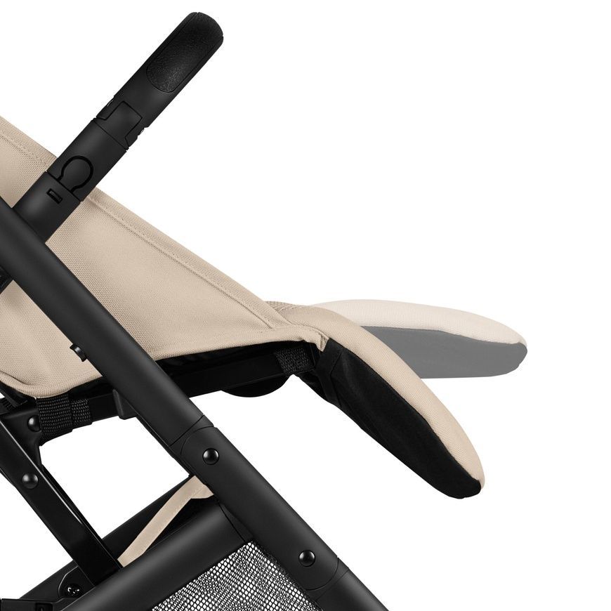 Прогулянкова коляска Cybex Beezy 2026 Almond Beige 526000867 фото
